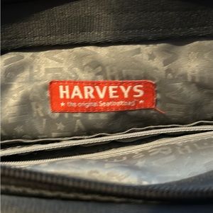 Harvey’s seatbelt bag